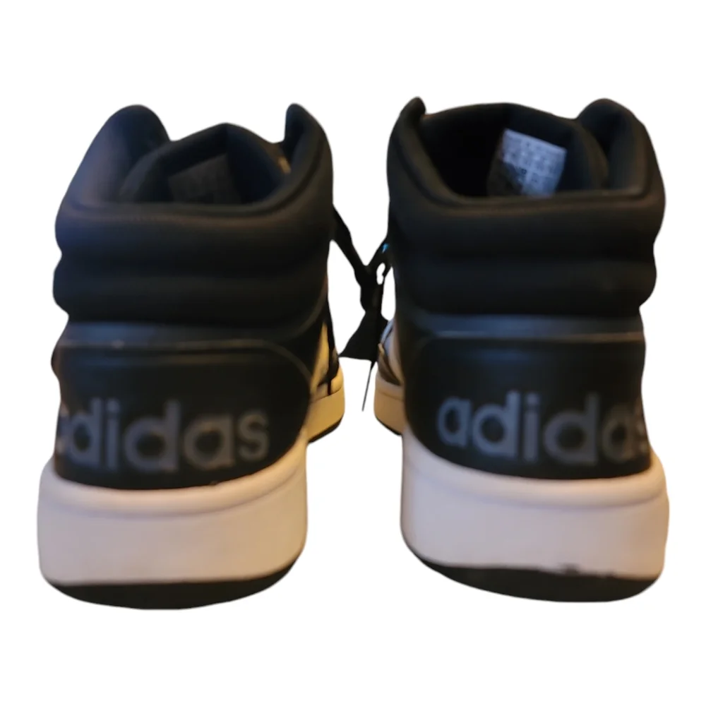 adidas hoops midtop